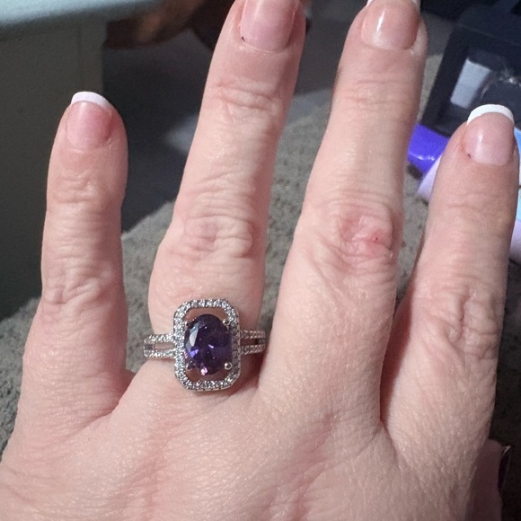 Amethyst Purple and Silver Women's Ring - Picture 2 of 3